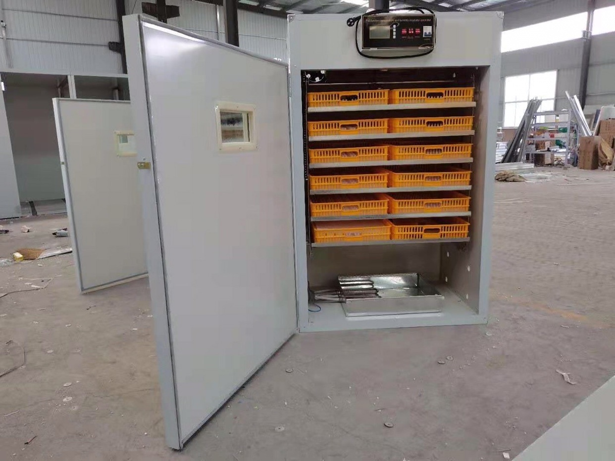 1056 Chicken Eggs Incubator Automatic Farm Equipment Incubator