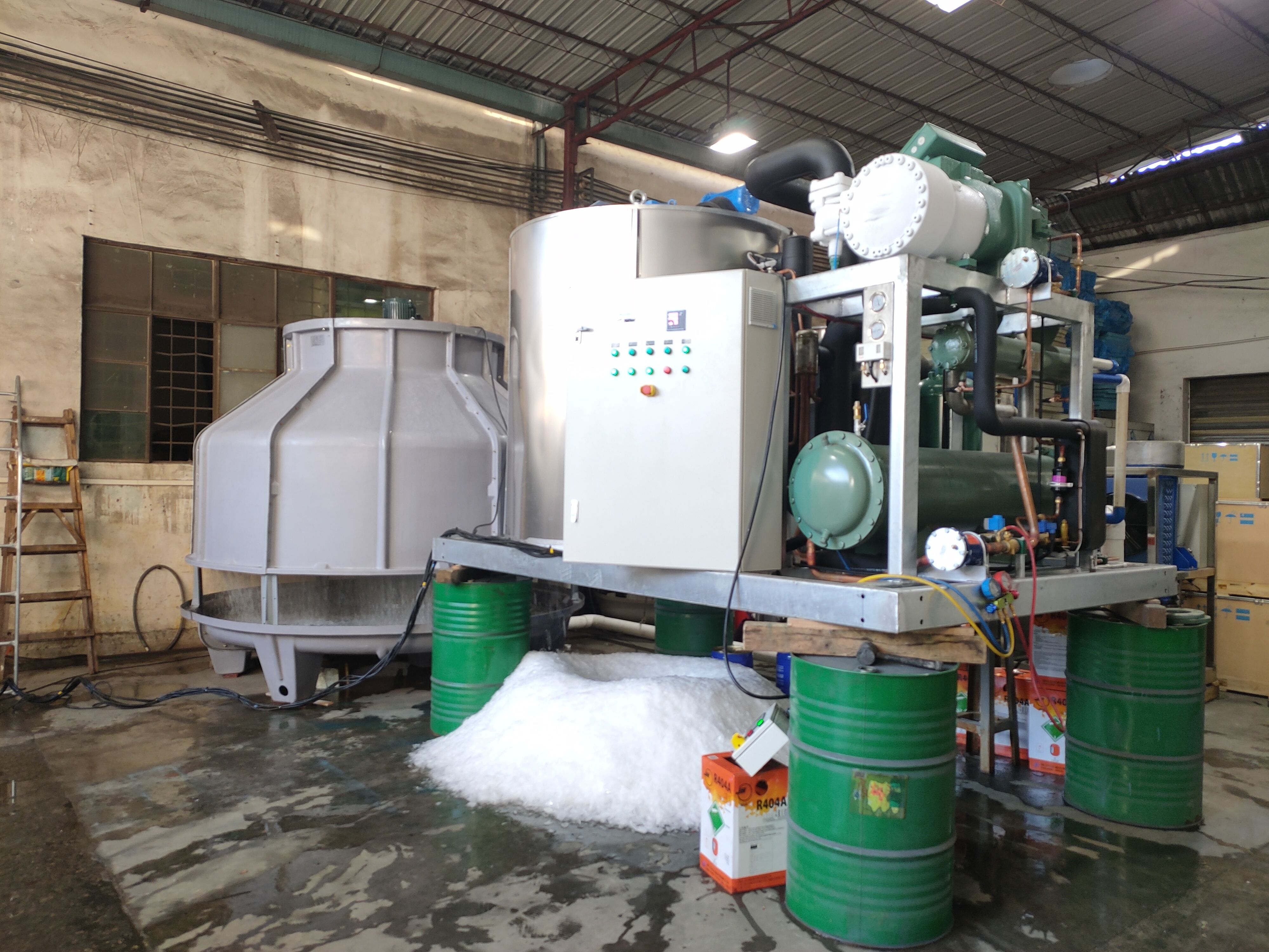 flake ice making plant 2Ton/day Flake Ice Machine 2000kg Dry Ice For Fishery Fish Fresh Food Cooling