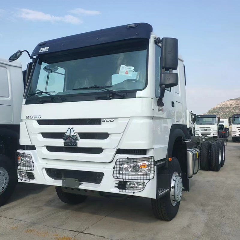 SINOTRUK HOWO Tractor LHD 6x4 10 Wheel 380HP Tractor Truck For Sale