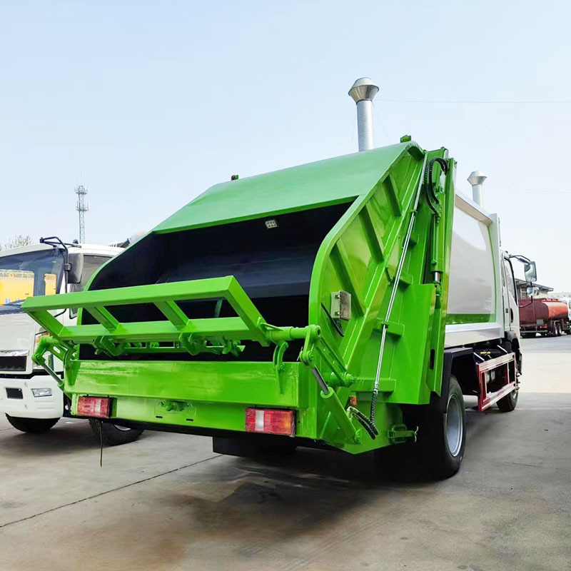 Hot Sale Howo 4X4 4X2 3.5Ton 4 Ton Garbage Truck For Sale In Kenya