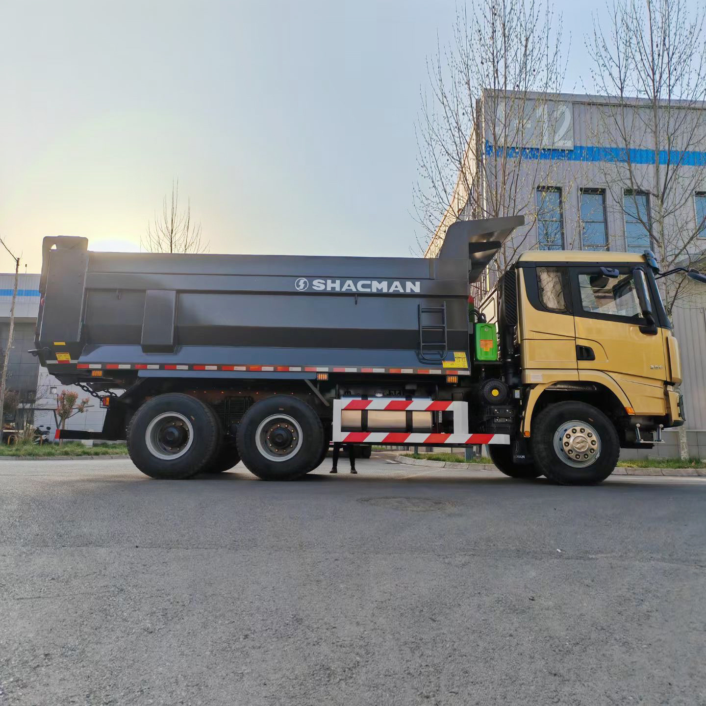 Heavy Duty X3000 Shacman 6X4 380HP 400HP 430HP New Dump Trucks