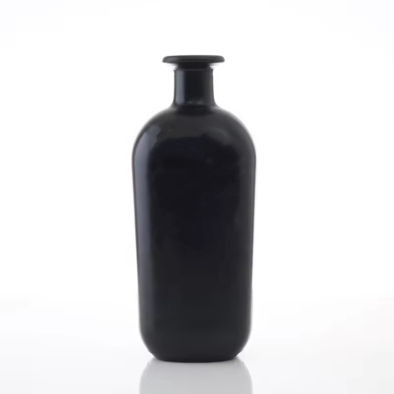 Customized 750 ml 75 cl Matte White Black Glass Square Bottle With Wide Finish For Olive Oil Gin Rum Tequila Liquor