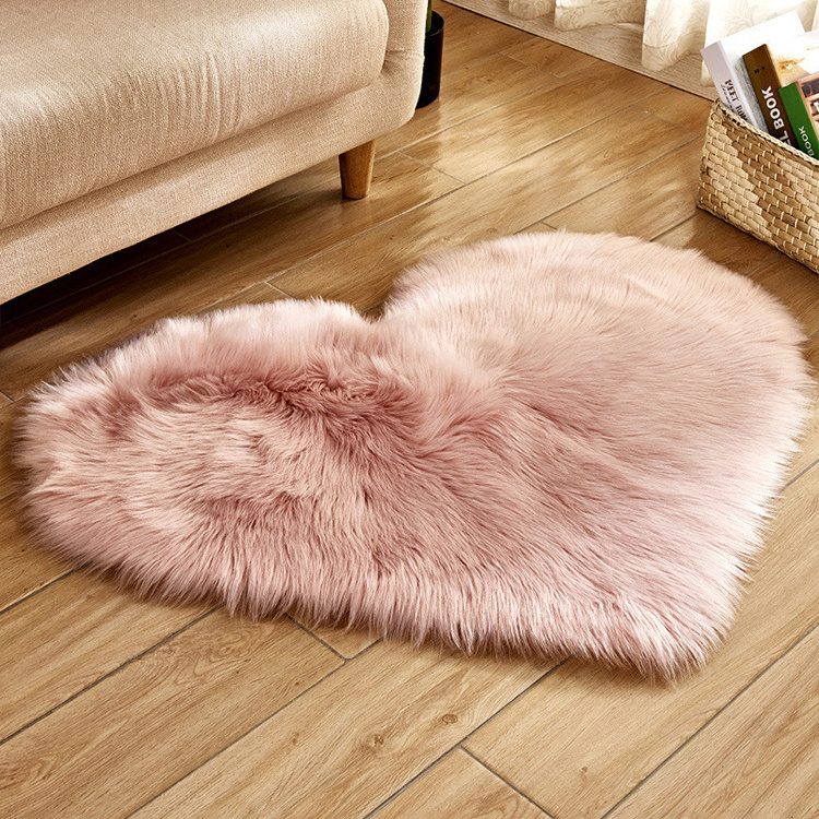 customized New Style modern faux rabbit fur Cute heart plush carpets for bedroom living room sofa