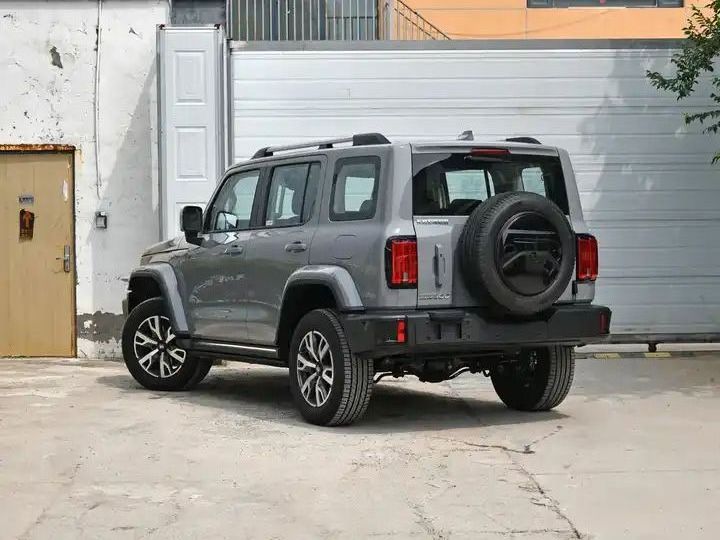 Changan Great Wall Tank 300 2023 China off-road 2.0T Challenger SUV cheap new car Passenger vehicle fuel 5 seats in stock