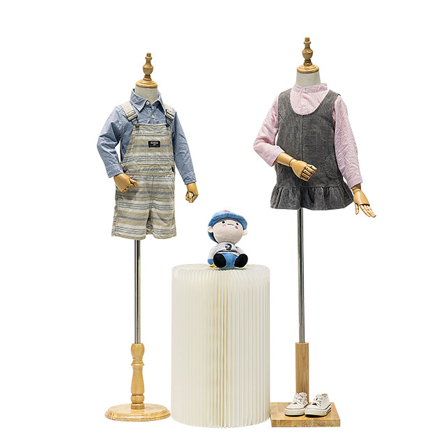 Children's mannequin  boys and girls clothing store people's table window half-length  display stand