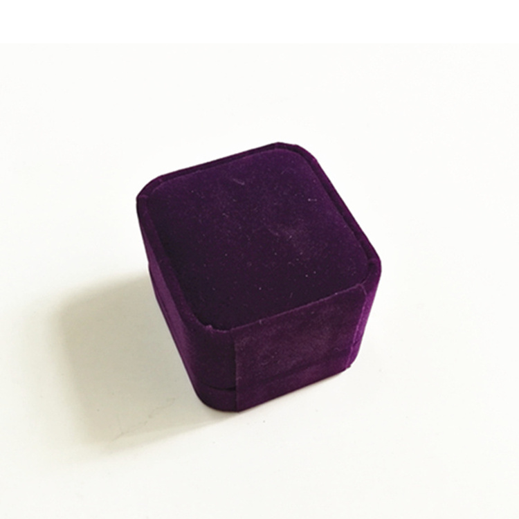 elegant beautiful small purple velvet ring box for jewelry wedding