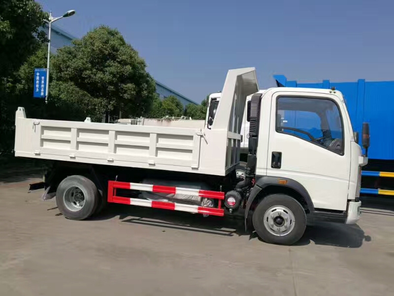 SINOTRUK HOWO 120hp mini 5tons dump truck price in pakistan