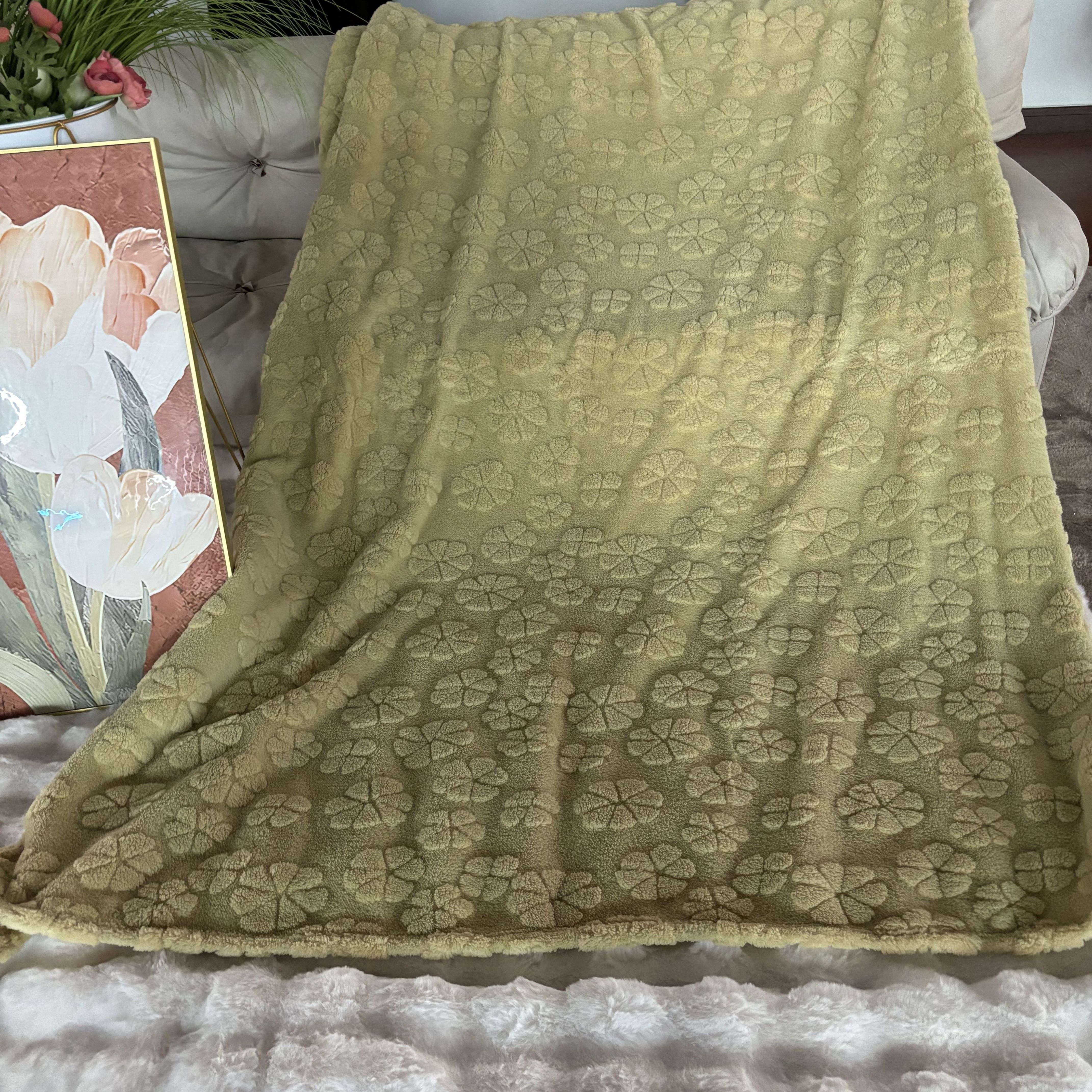 Wholesale Double Side Light yellow flowers embossed soft velveteen Mexican Blanket For Sheet