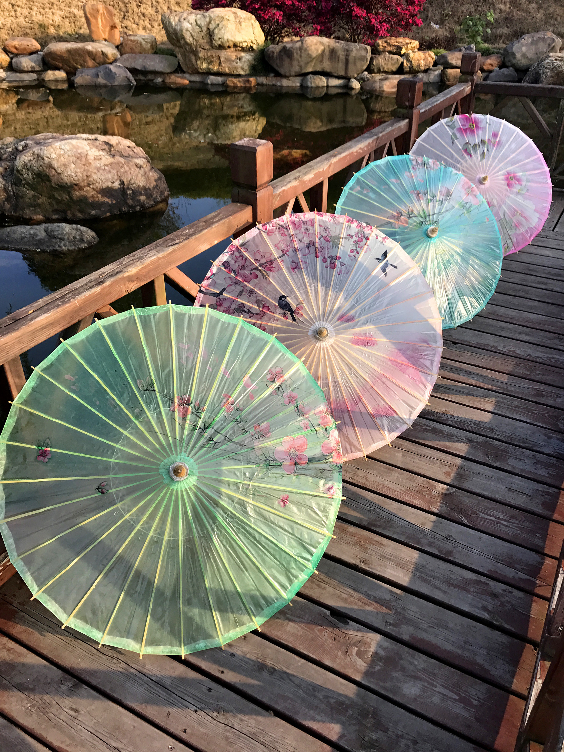 Wholesale 2022 Art Umbrella Chinese Silk Cloth Umbrella Classic Style Decorative Umbrella Painted Parasol