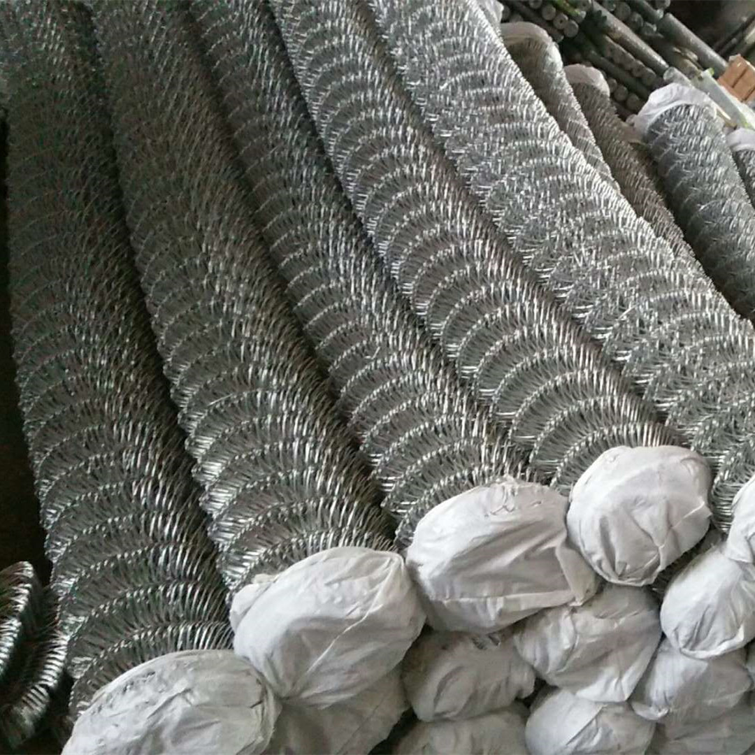 10 foot high 100 foot 100 ft roll 11 gauge / 2mm chain link wire mesh fence 2 meter by 15 meter chain link fence prices