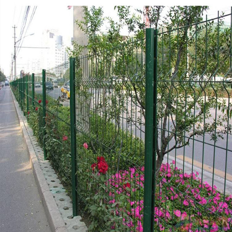 High Quality Low Price Factory Supply Welded Wire Mesh Fence Garden Fence Galvanized 3D Curved Fence