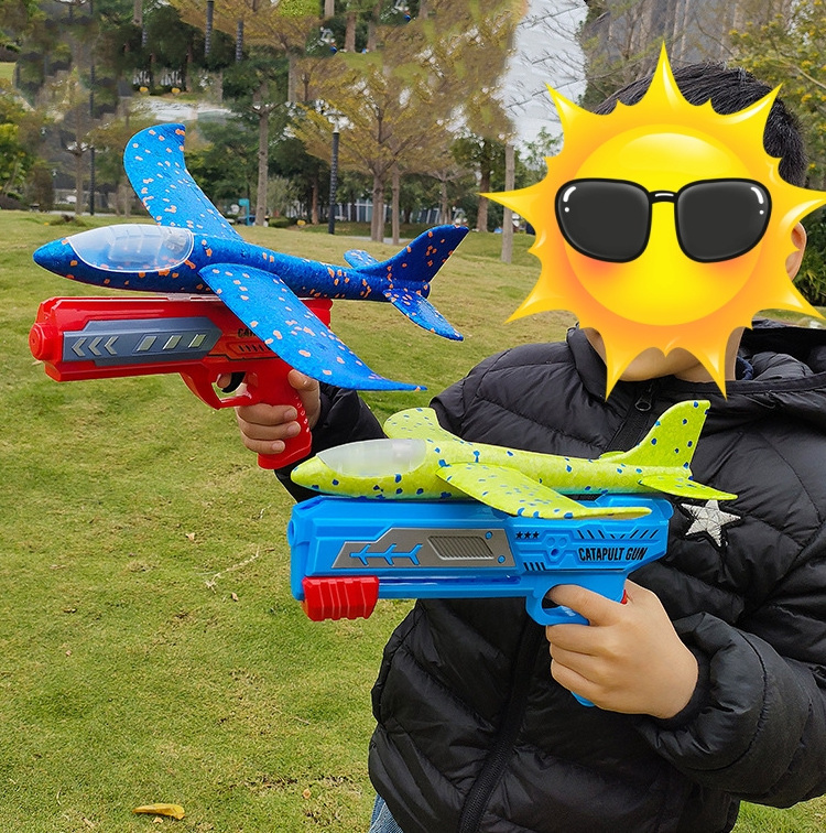 Creative Light Aircraft Gun Indoor Outdoor Children Entertainment Ejection Flying EVA Foam Flying Shooting Gun Aircraft Toy Gun