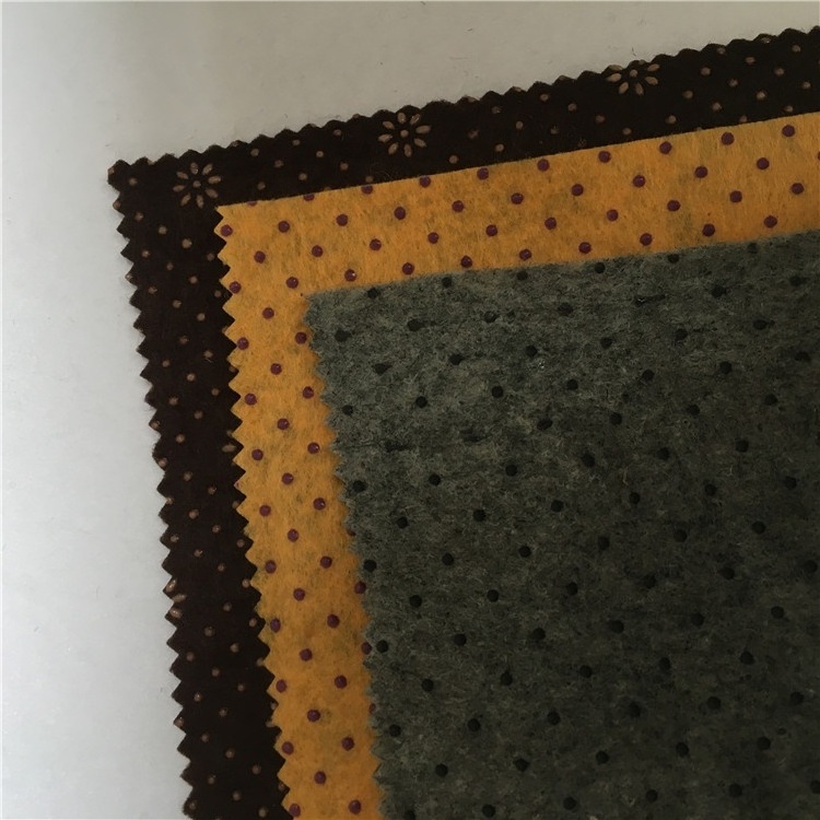 Non Woven Felt Rolls Carpet Polyester Carpet Anti-slip Nonwoven Fabric With Pvc Dots For Underlay