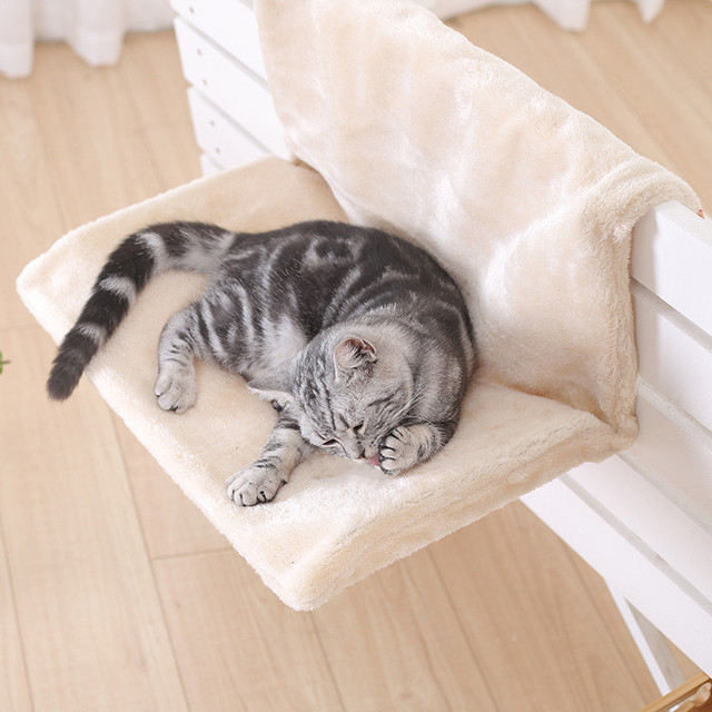 Winter Cat Hammock Sleeping Pet Beds Pet Luxury Plush Warm Removable Window Mounted Soft Radiator Cat Bed