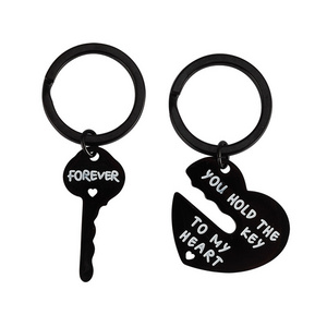 keychain custom Creative jewelry pendant stainless steel key ring lettering arrow through the heart lock and key chain