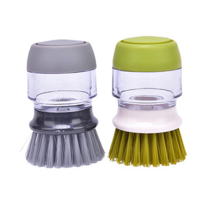 New design Soap Dispensing Palm Dish Washing Cleaning Brush Refillable Comb Shampoo Dispenser Brush Pet Shower Brush