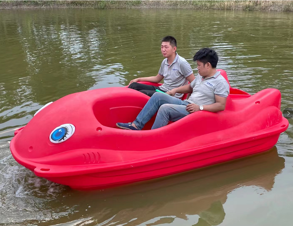 New design Shark Type 2 person and 4 person water bike pedal boats for sale