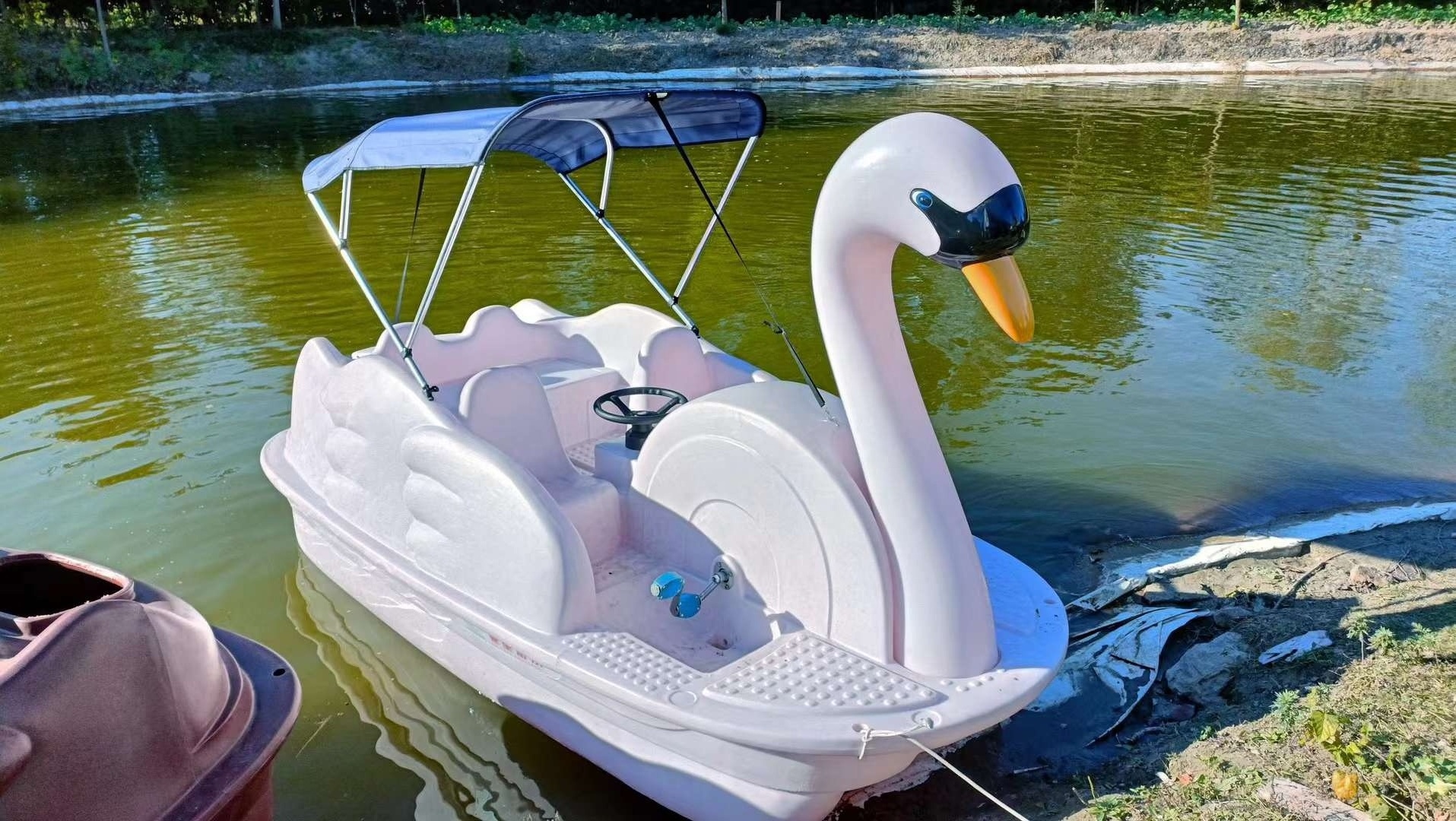 2 Person 4 Person PE Swan Pedal Foot Paddle Boat