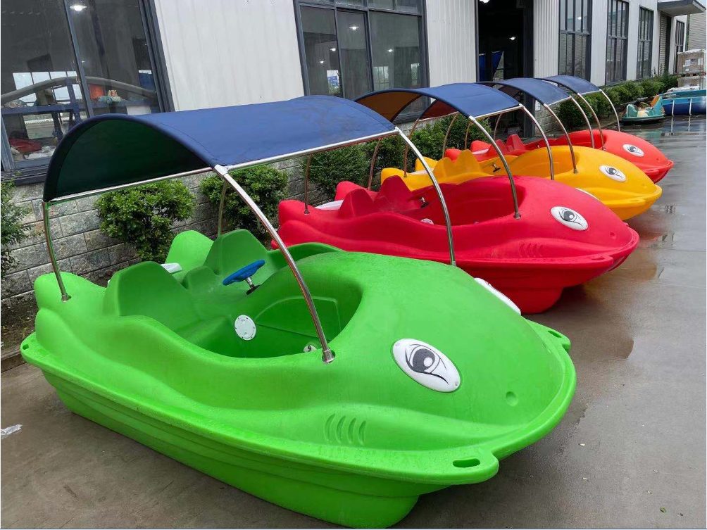 New design Shark Type 2 person and 4 person water bike pedal boats for sale