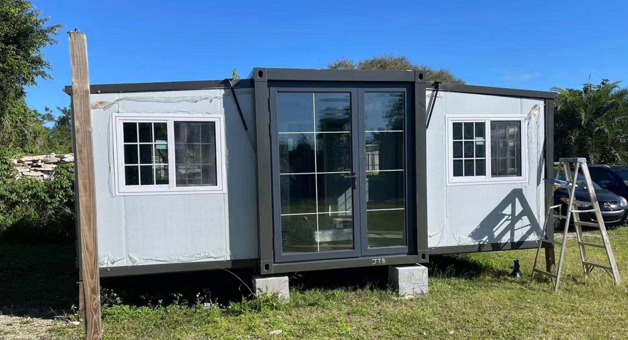 40ft expandable granny house flat prefabricated portable container house  for sale