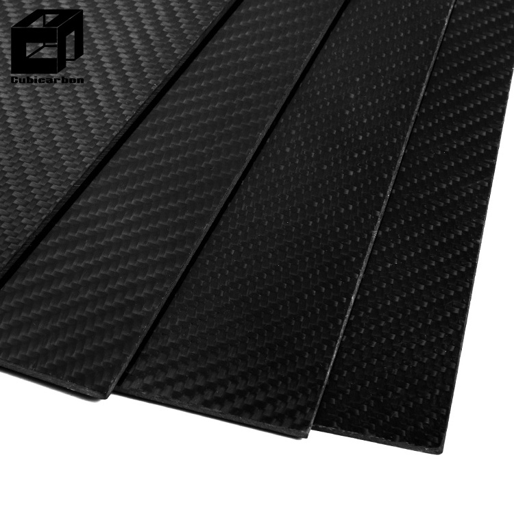 High strength T300 Carbon Fiber Sheet  Epoxy Resin Reinforced Carbon Sheet Plate OEM Carbon Fiber Sheet 200*300mm