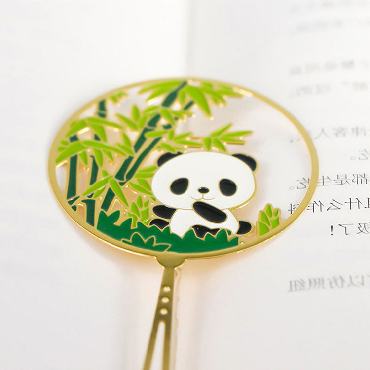 High Quality Full Color Flower Leaf Shape Box Metal Custom Magnetic Anime Animal Panda 24K Gold Plating Metal Bookmark