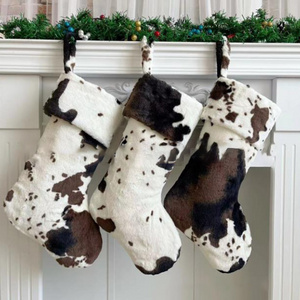 New Design 2023 Christmas Decoration Fur Faux Cow Pattern Christmas Stocking Monogrammed Velvet Plush Christmas Stocking