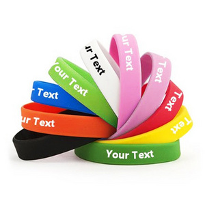 Personalised Silicone Wristband With keyring Customised silicone Keychain With Your Logo or Text