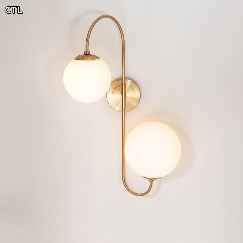 Most needed products indoor vanity light wall ornament hotel sconces lights clear glass ball luxury gold wall lamp