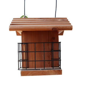 2021New Bird Feeder Nice Custom Logo Natural Hanging hexagonal Red cedar Wooden Bird Feeder Outdoor bird house Custom Feed