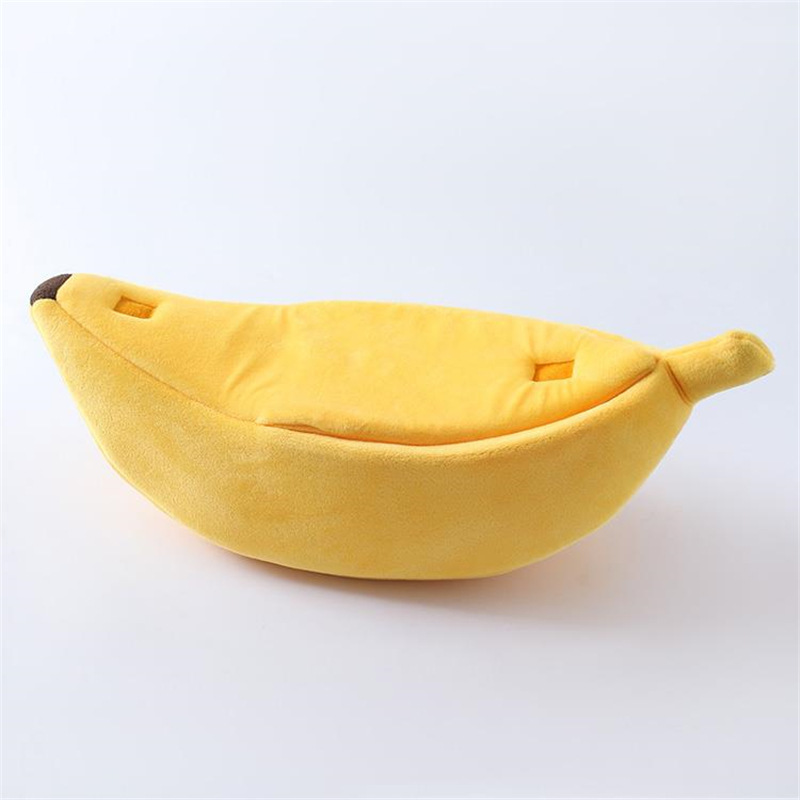 Hot Sell Creative Cartoon Portable Cat Supplies Funny Warm Durable Portable Multicolor Banana Cat Bed House