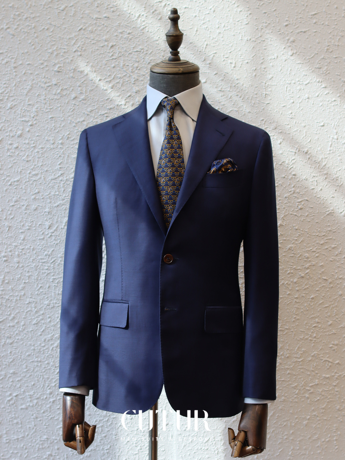 CMT Italian Style Fully Handmade Full Canvas Bespoke Tailor Custom Suits Tailor Made Mens Suit Factory High End Custom Suit