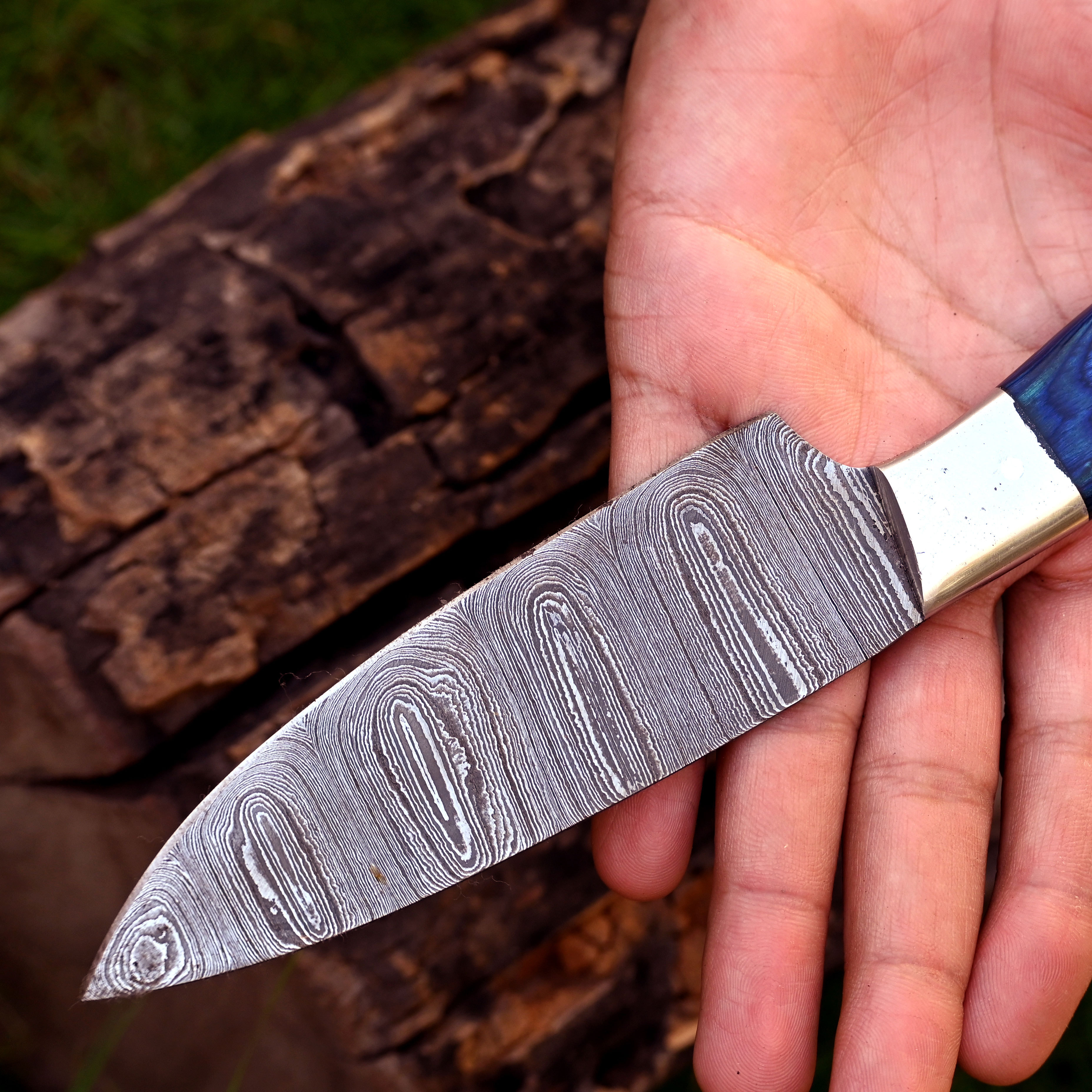 Wholesale Custom Handmade Damascus Steel Chef Knife With Blue Wood Handle Top Quality