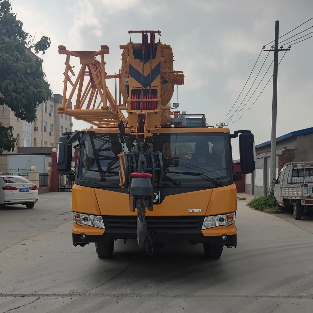 New Model xcma 50 ton truck crane truck with crane for sale