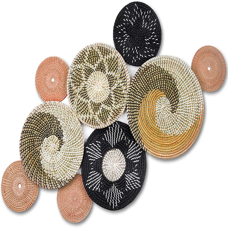 The wind wall art Wall basket decorated with natural rattan and seaweed Woven basket wall