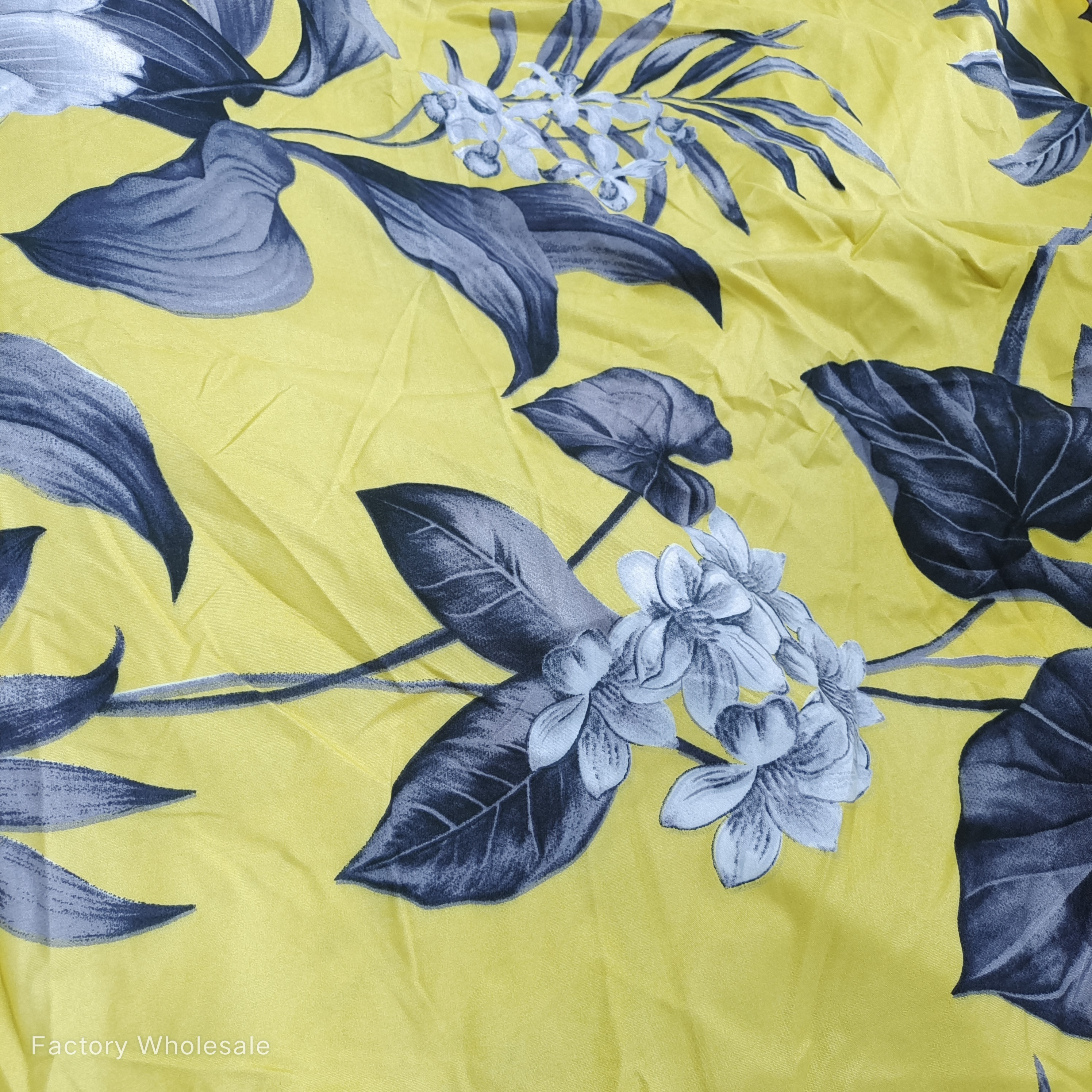 High quality custom big flower pattern pink 100% polyester disperse print microfiber fabric for bed sheet