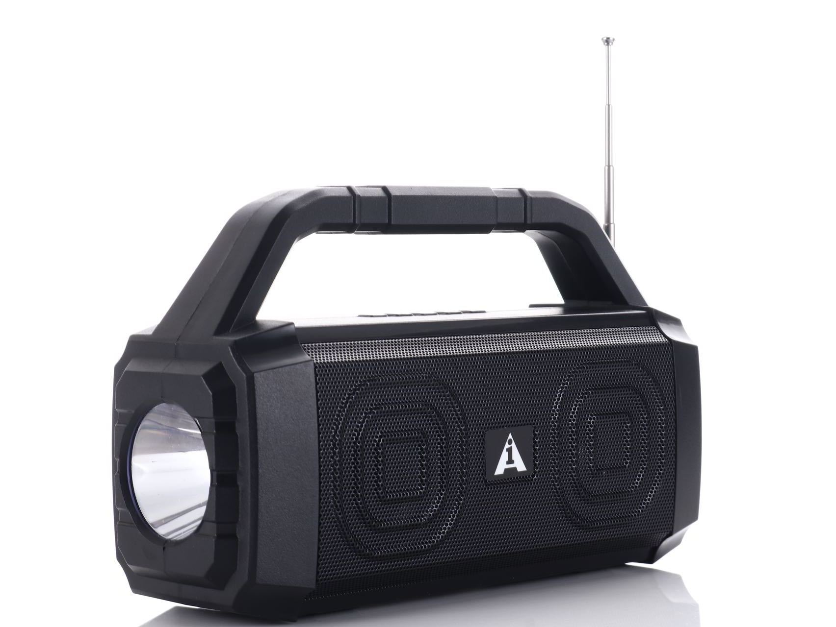 Portable plug-in card USB radio flashlight with bulb lighting Wireless audio solar charging High quality speakers