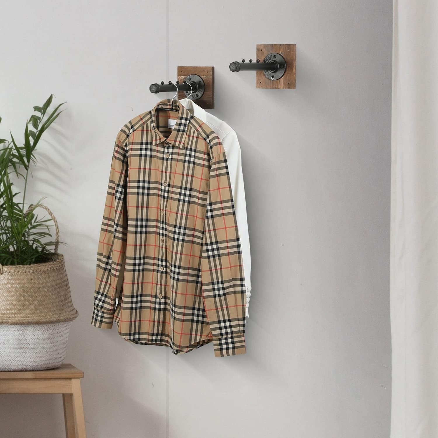 High quality free standing wood wall hook hat and mounted wall mounted vintage coat rack for hanging