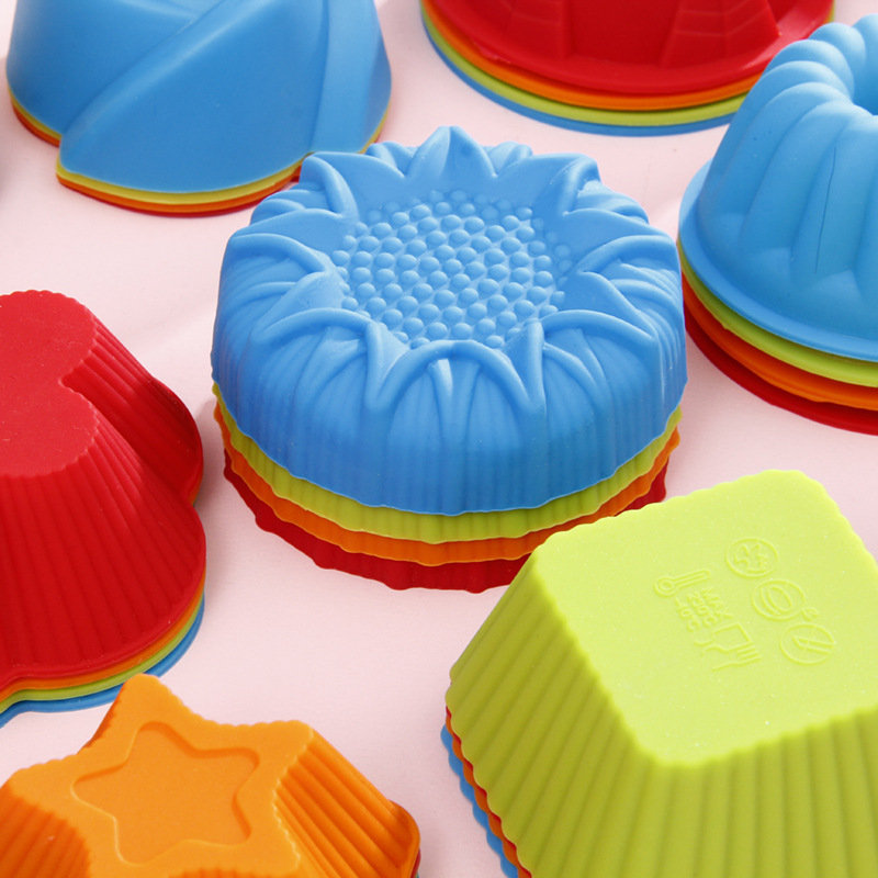 Wholesale non stick muffin cup square mini baking mold silicone cupcake liners