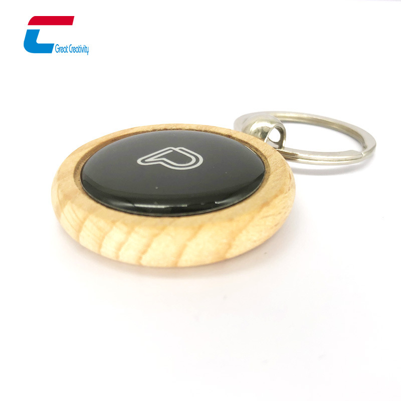 RFID wood nfc social media nfc social keychain Programmable smart card with metal ring iso14443a nfc epoxy tag