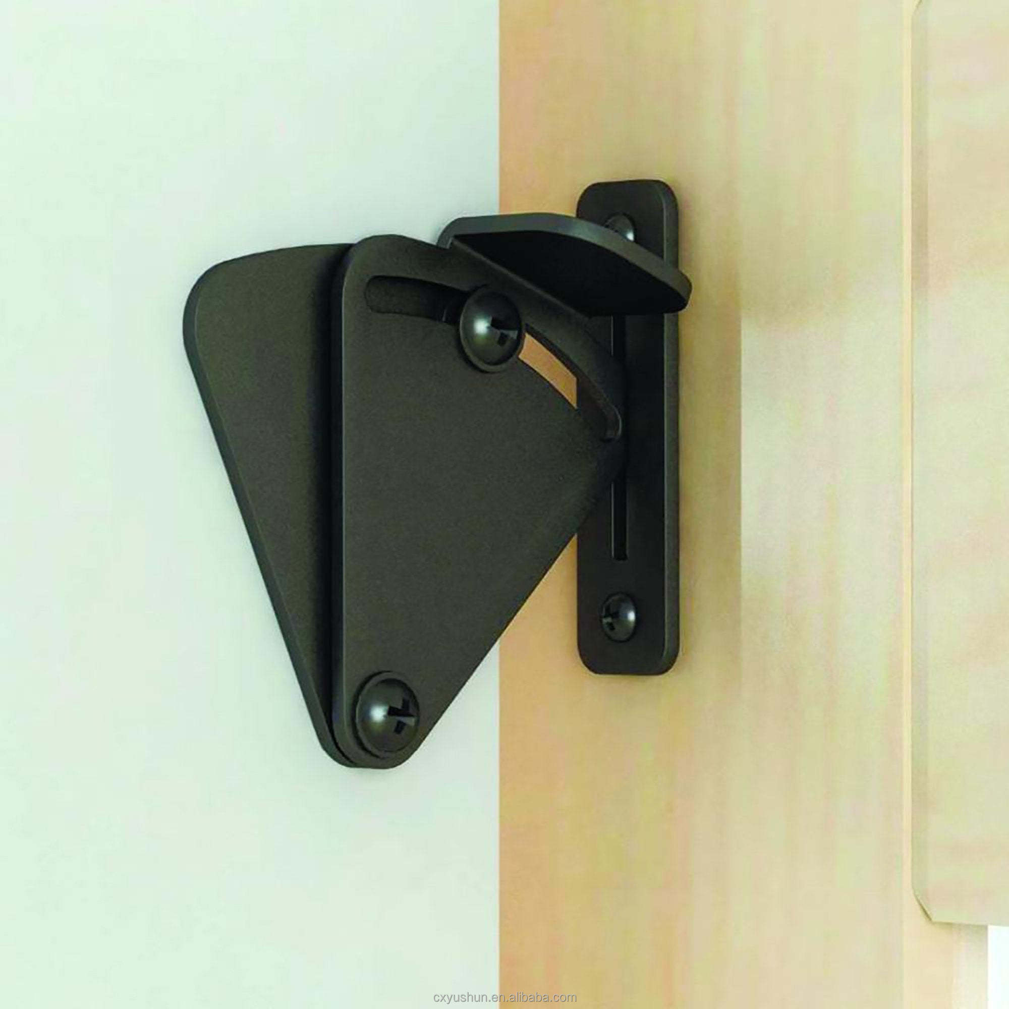 Sliding barn door lock for barn door with lock