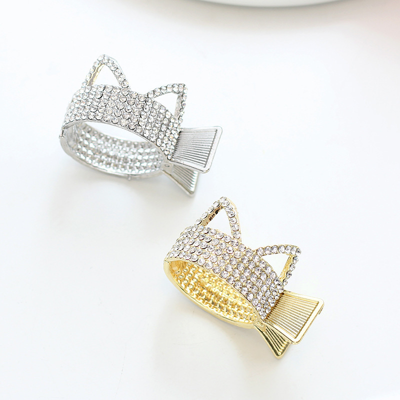 Wholesale Women's Hair Accessories Headdress Korean Hair Clips Metal Pearl Rhinestone Small Claw Clip Alloy Shark Clip