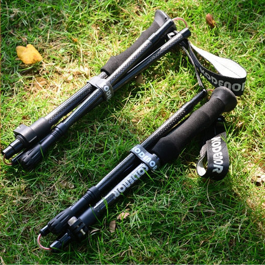 CYCHOS 2022  Wholesale  Outdoor 3K textured carbon fiber folding alpenstock outer lock ultra light telescopic walking stick