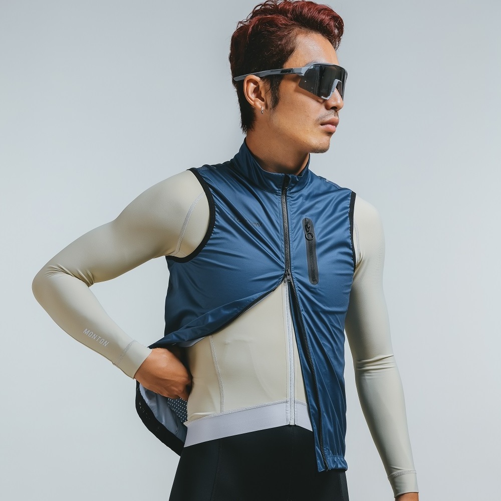 Wholesale Windproof Mens Bike Gilet Cycling Vest with Pockets Blue 2 Way zipper Packable Custom Biking Clothing