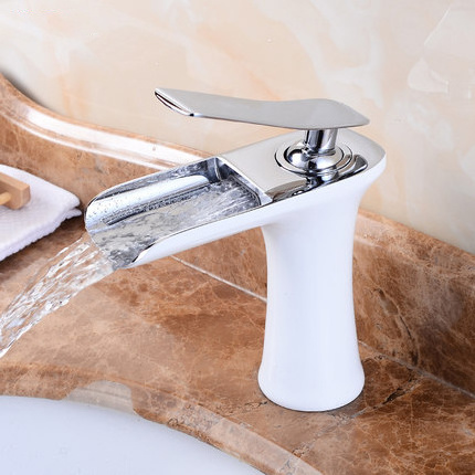 New Factory Price Classic Design Single Handle Single Hole Deck Mounted Brass Body Water Saving Waterfall White Bathroom Faucet