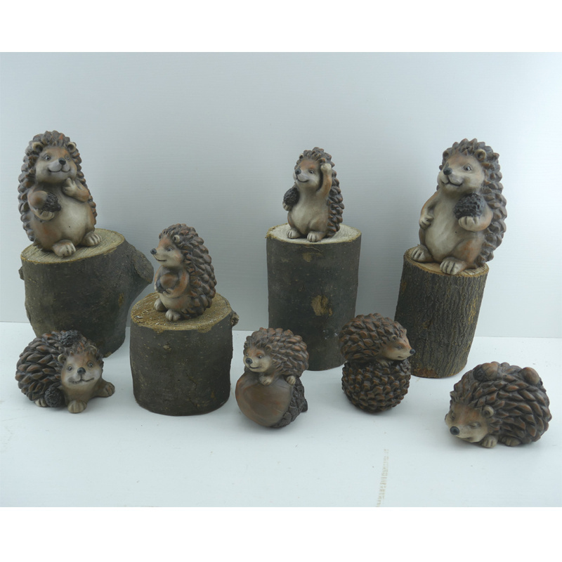 Modern Fall Or Harvest Garden Decorations Art Mini Resin Hedgehog Statue For Home Autumn Hedgehog Figure For Garden Decoration