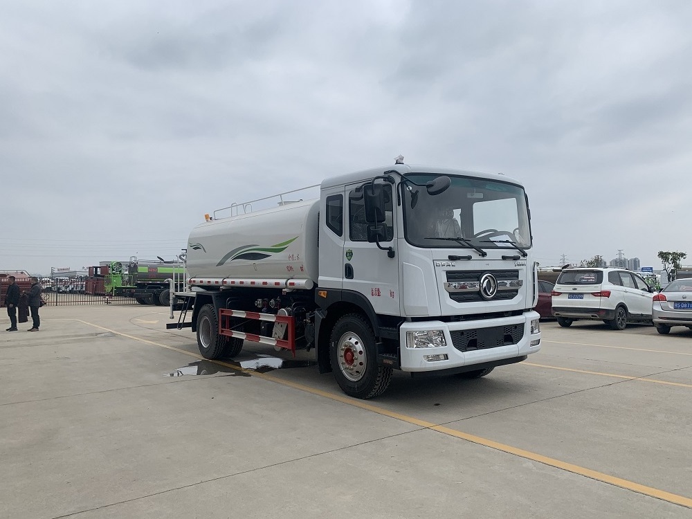 Dongfeng 4x2 12000L Water Tank Truck sprinkler truck  for sale