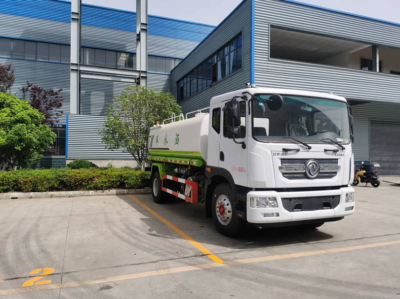 Dongfeng Hot Sell 4x2 12000L  water tank truck for sale