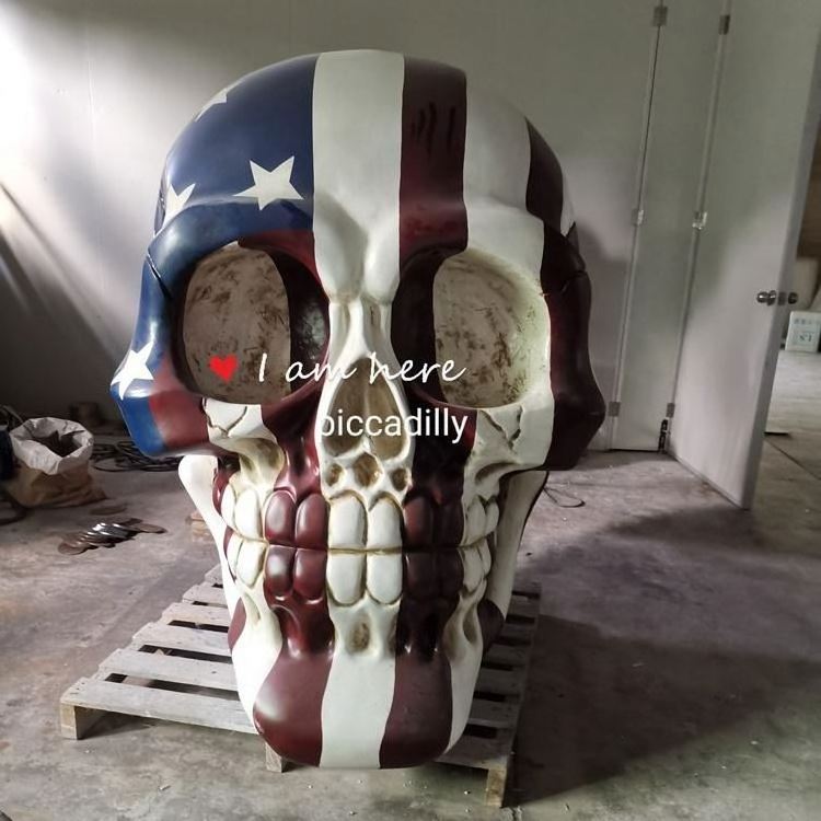 China Manufactory  Painting Fiberglass National Flag sculpture skulls for sale