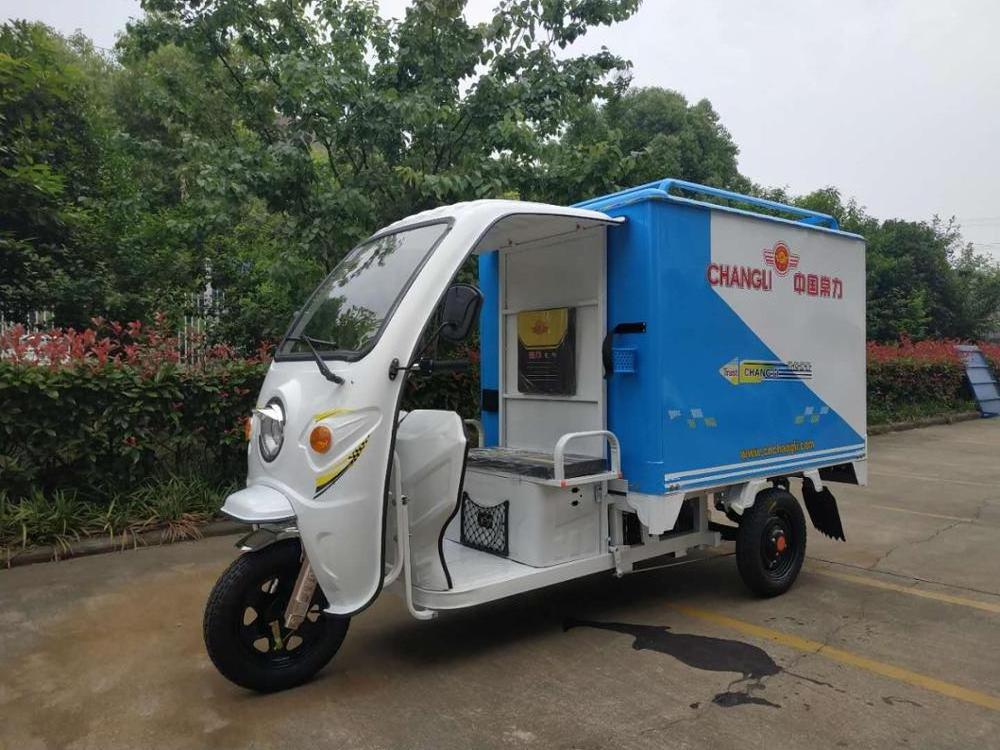 Cargo compartment enclosed electric tricycle for postal and express delivery